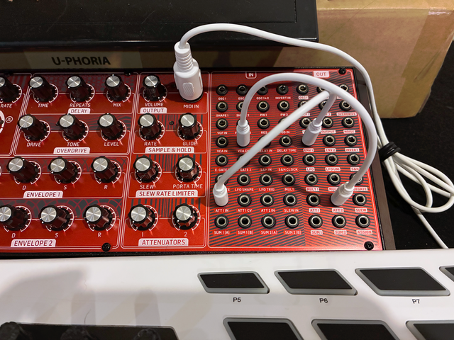 Behringer Neutron patch bay